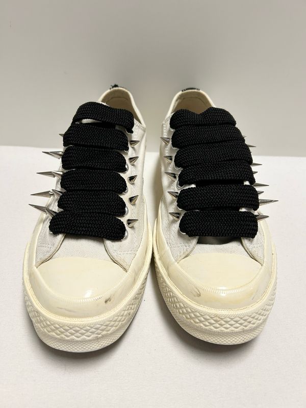 Comme des Garçons Play Converse Chuck Taylor Low “Spiked”