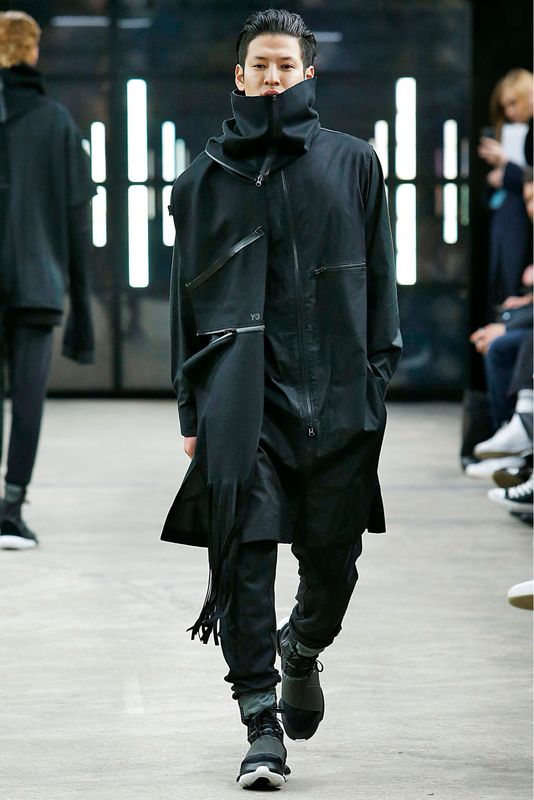 Y-3 by Yohji Yamamoto  FW2016 Runway Qasa Boot Spiked