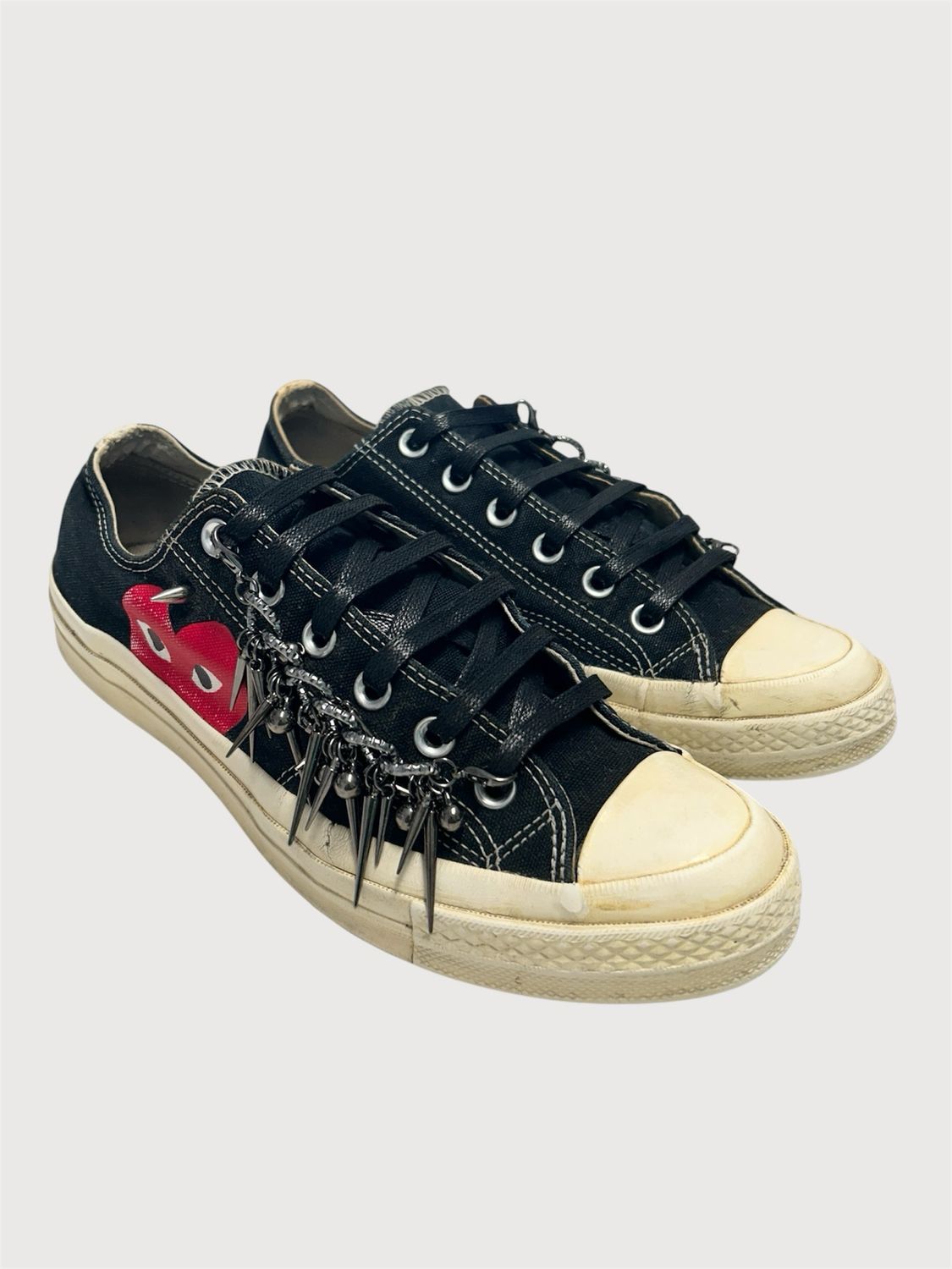Comme des Garçons PLAY Converse Chain Low Top Sneakers