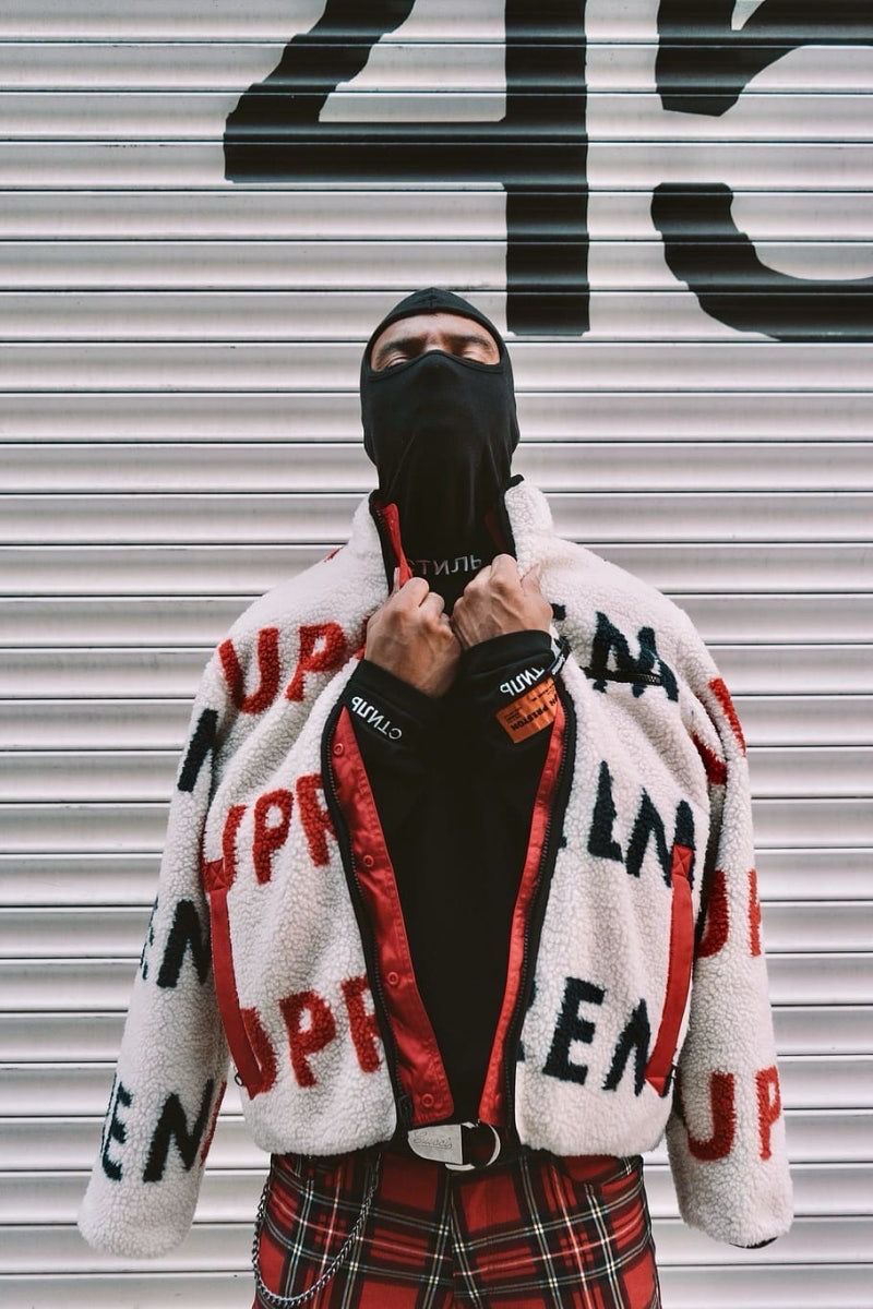 Supreme  FW2018 Reversible Logo Fleece Jacket