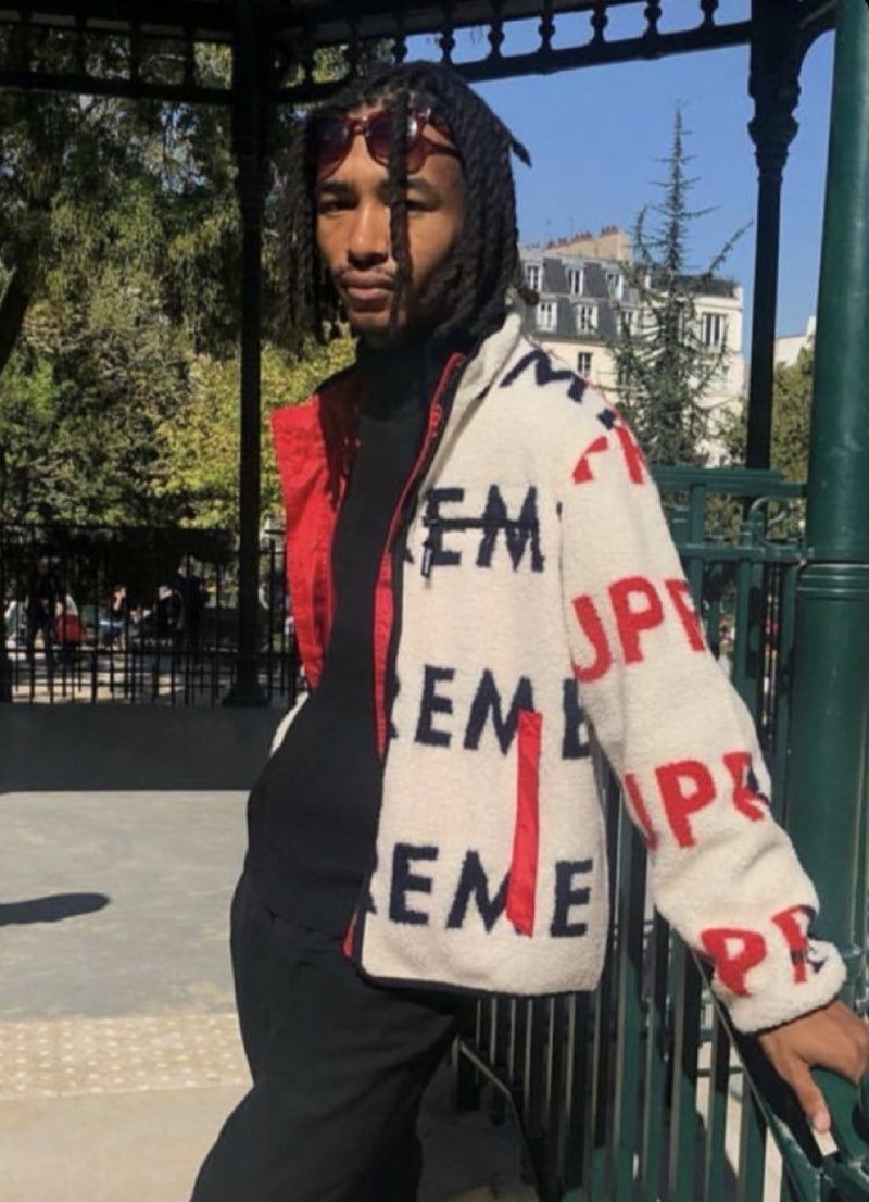 Supreme  FW2018 Reversible Logo Fleece Jacket