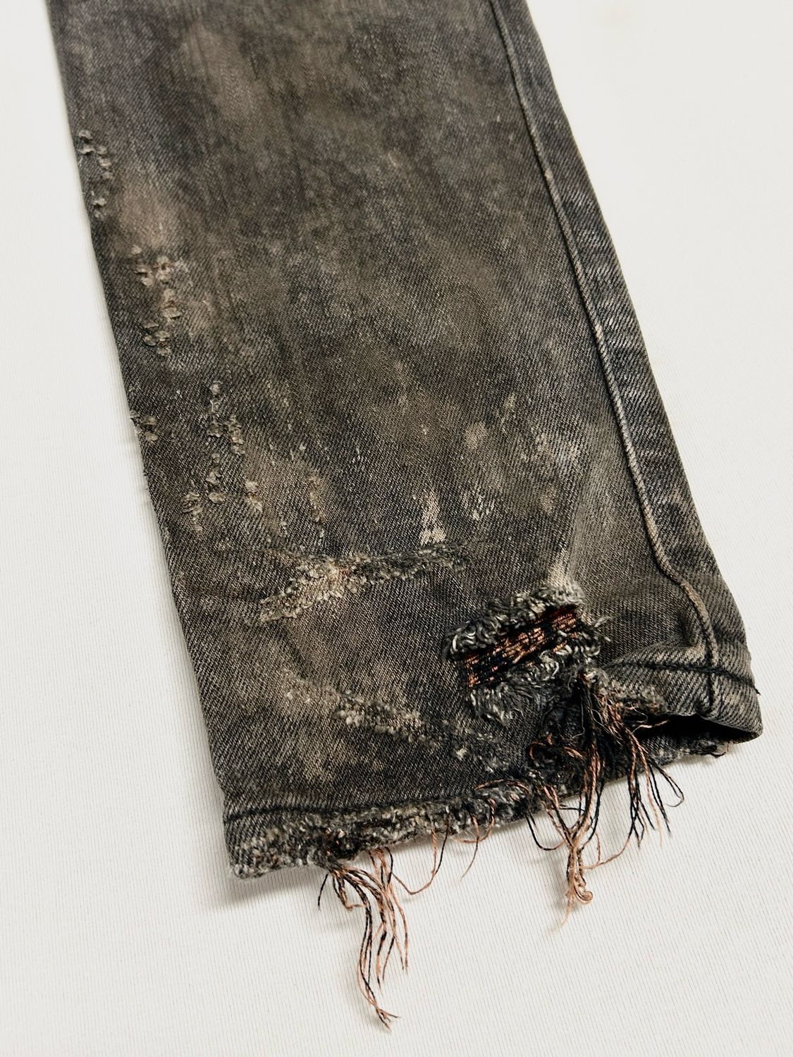 Balmain by Olivier Rousteing FW2017 Distressed Skinny Denim 