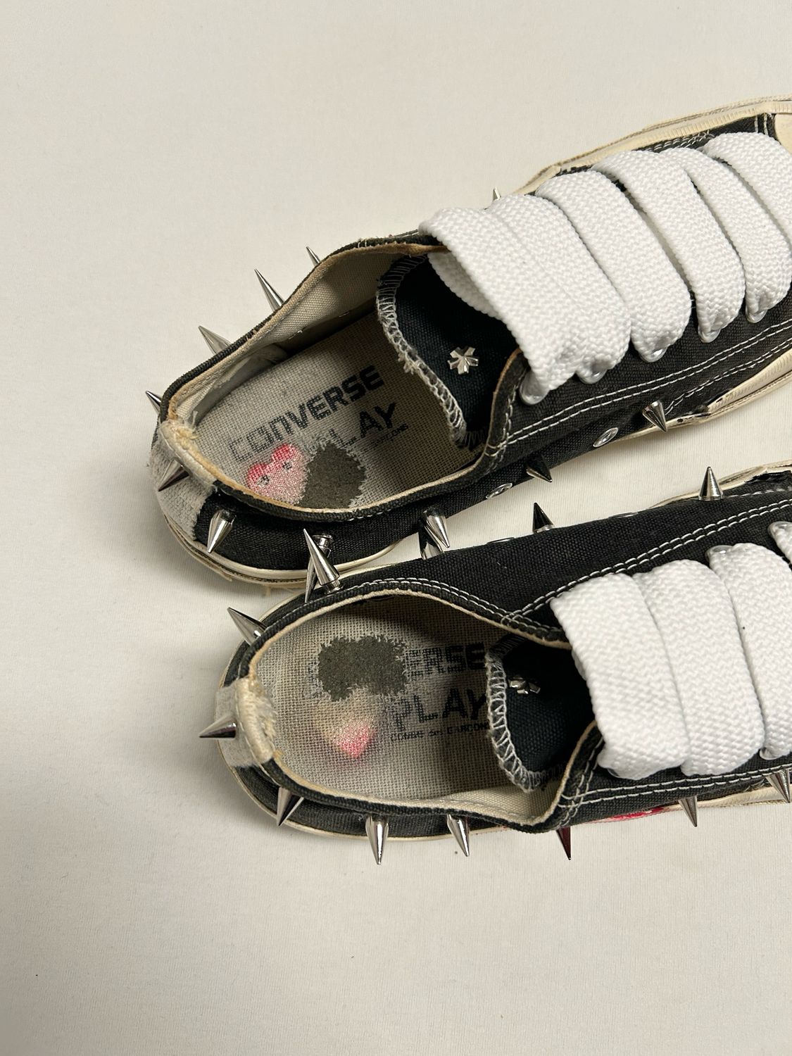 COMME des GARÇONS PLAY  Converse Spiked Chuck 70 Low