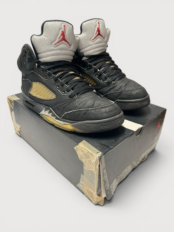 Jordan Brand  2016 Air Jordan 5 Retro “Black Metallic” 