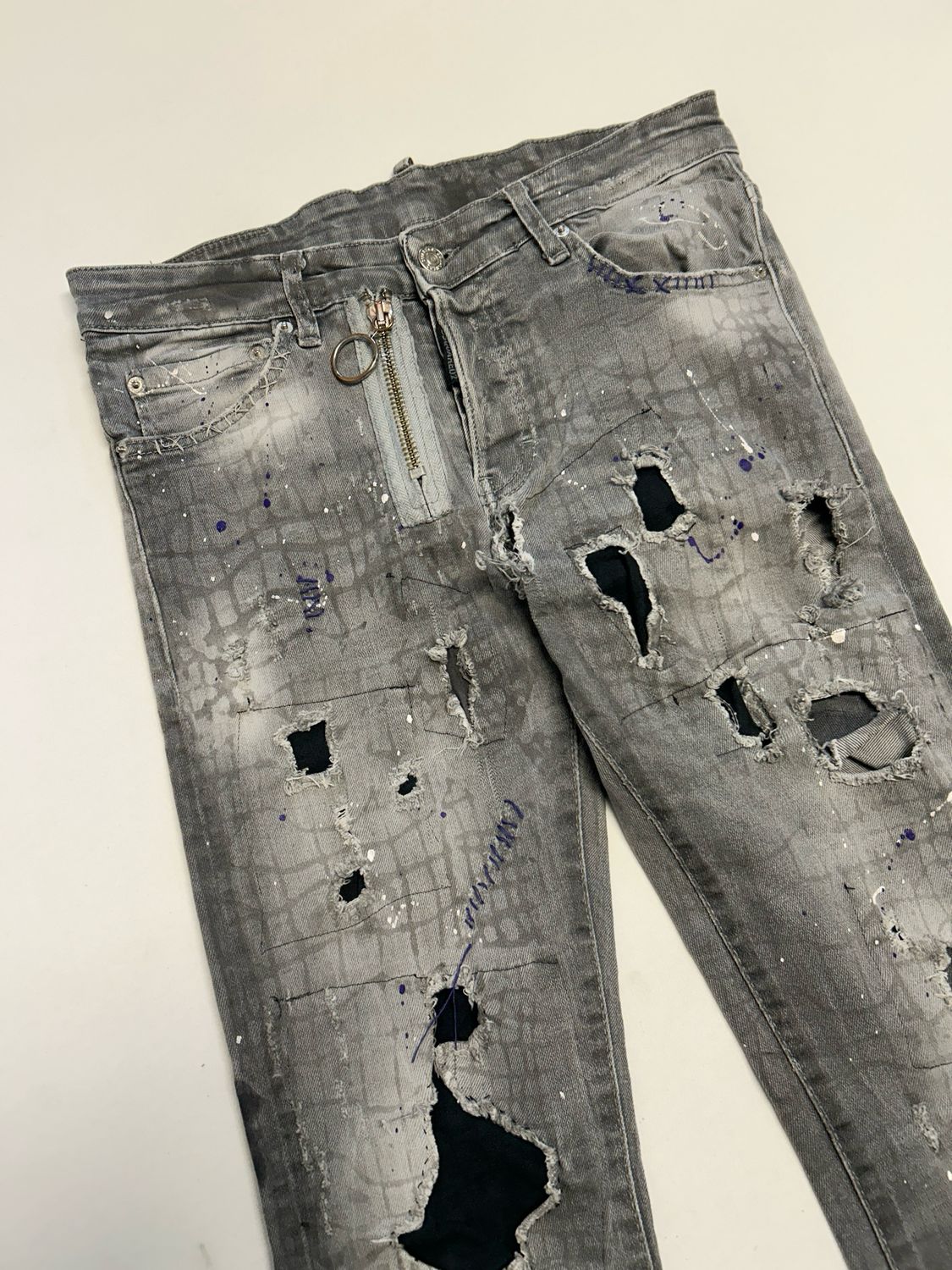 Dsquared2 by Dean &amp; Dan Caten  FW2016 Distressed Croc Washed Denim