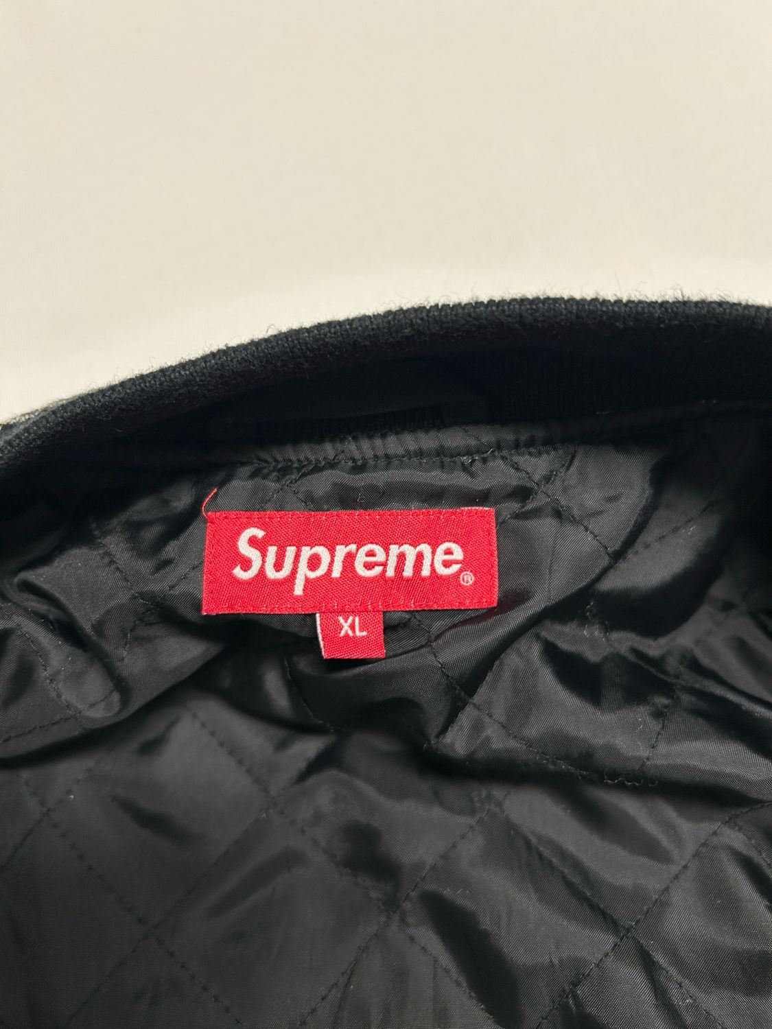 Supreme  FW2018 Diamond Rayon Bomber Jacket