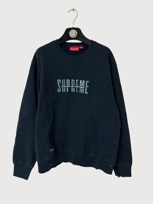 Supreme  FW18 World Famous Crewneck Navy