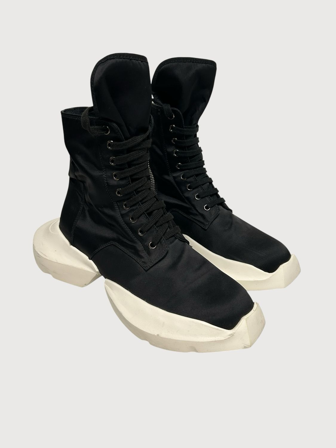 Rick Owens  FW22 Strobe Army Split Boots