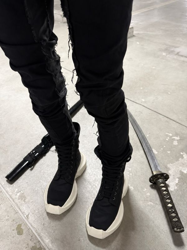 Rick Owens  FW22 Strobe Army Split Boots