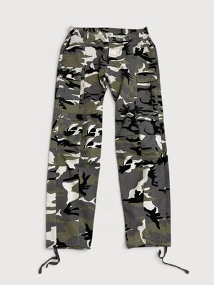 Vetements  FW16 Deconstructed Camo Cargo Pants