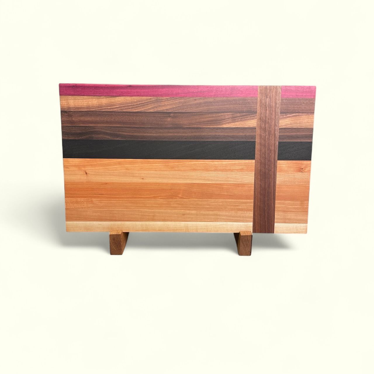 Planche à découper en bois de Noyer, Érable, Cerisier, Wengé et PurpleHeart. Fait en bouts et côtés de planches (end grain et edge grain).