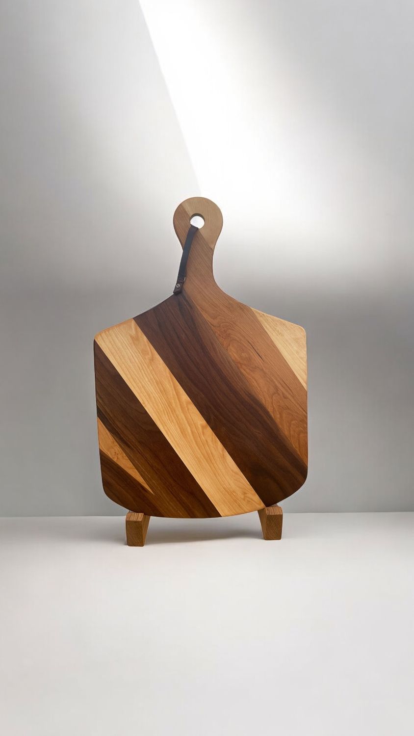 Planche à repas en bois d'Érable, de Noyer et de Cerisier (face grain).