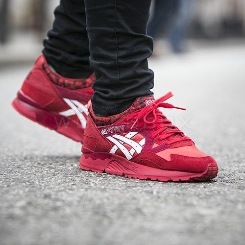 ASICS Gel Lyte v Red