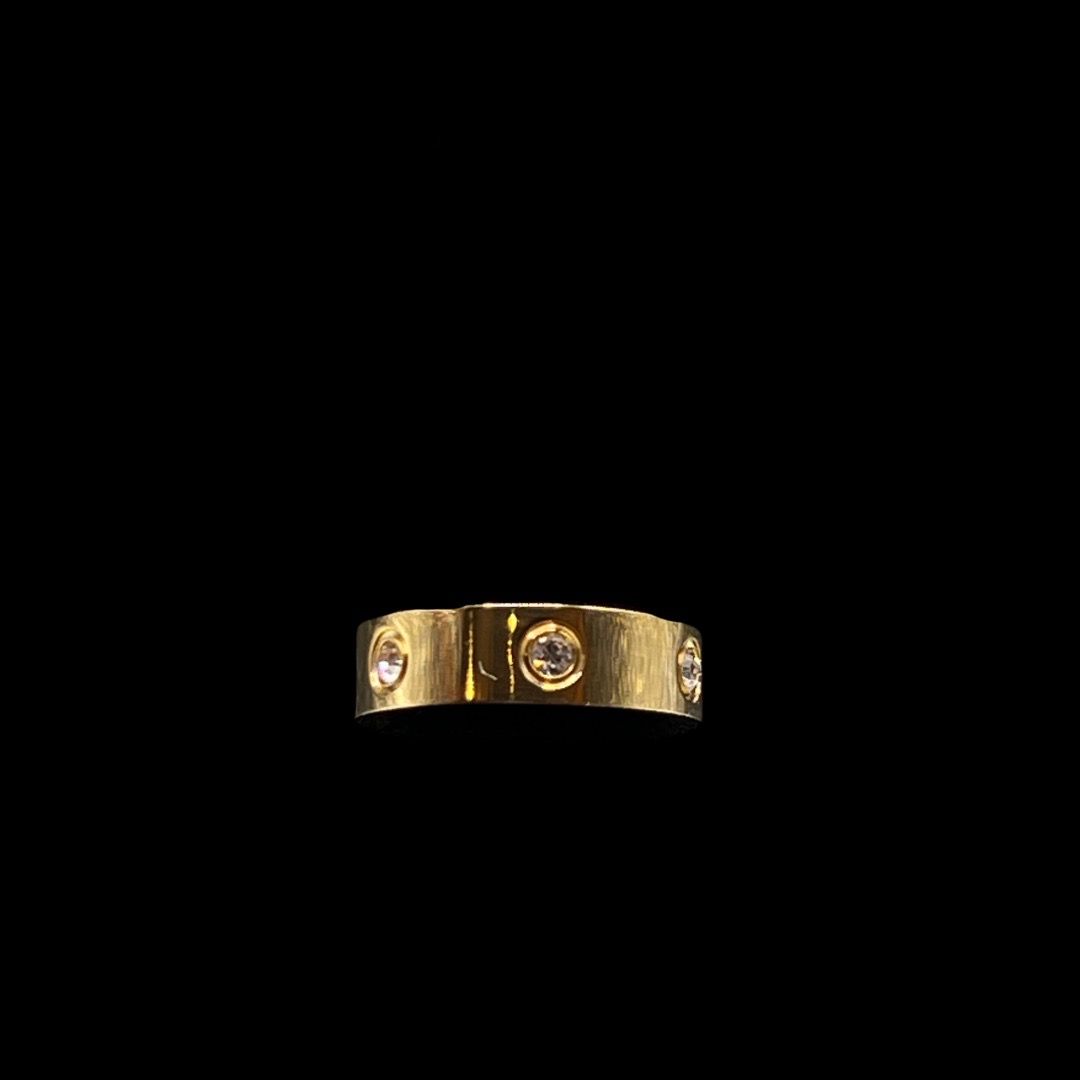 Precious little diamond Ring