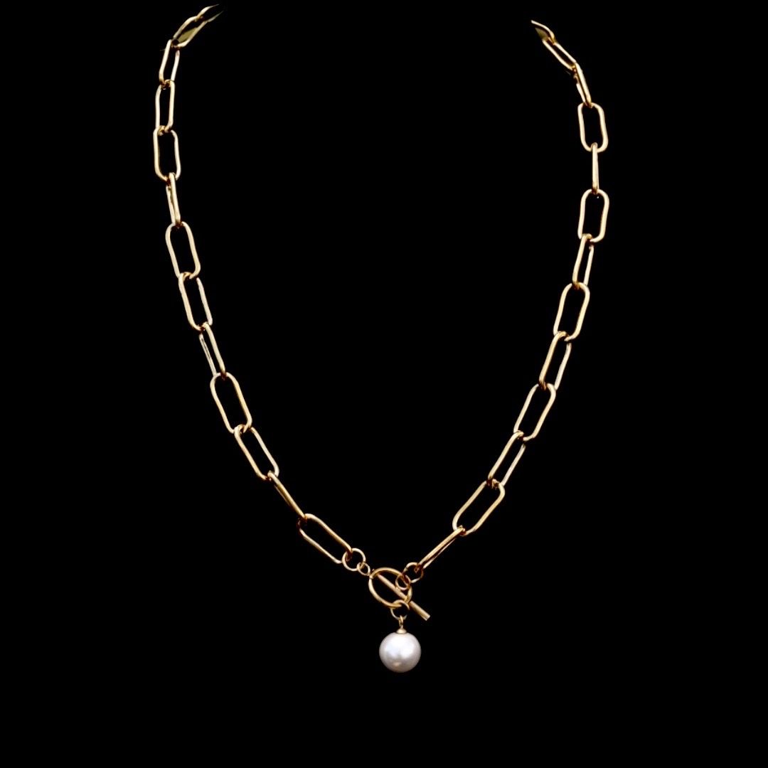 Precious Pearl Necklace