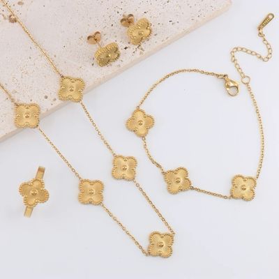 Aren’t You Clover Set