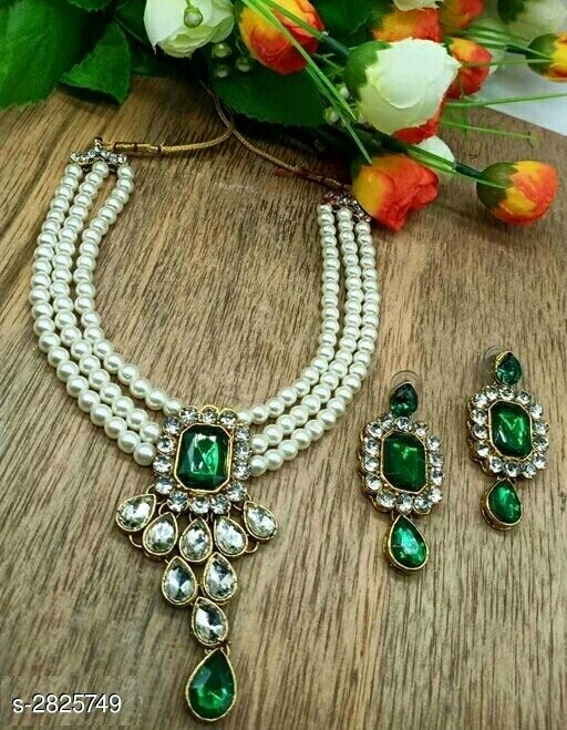 Attractive Beads necklace