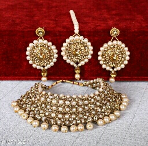 Allure Glittering Women Necklace