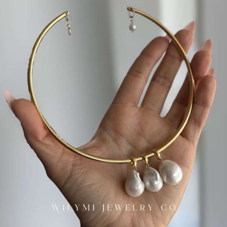 WILYMI / CLARITY TRIPLE PEARL TUBE CHOKER