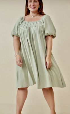 Hayden - Curvy Green Puff Sleeve Dress.