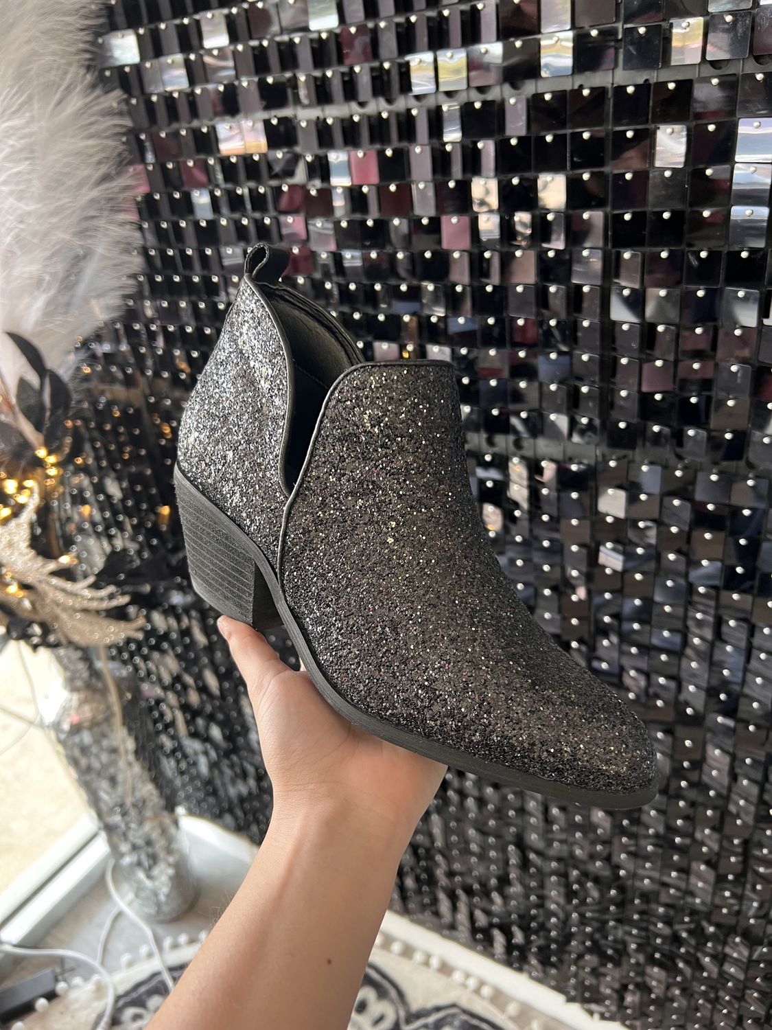Corkys black boots- crackling
