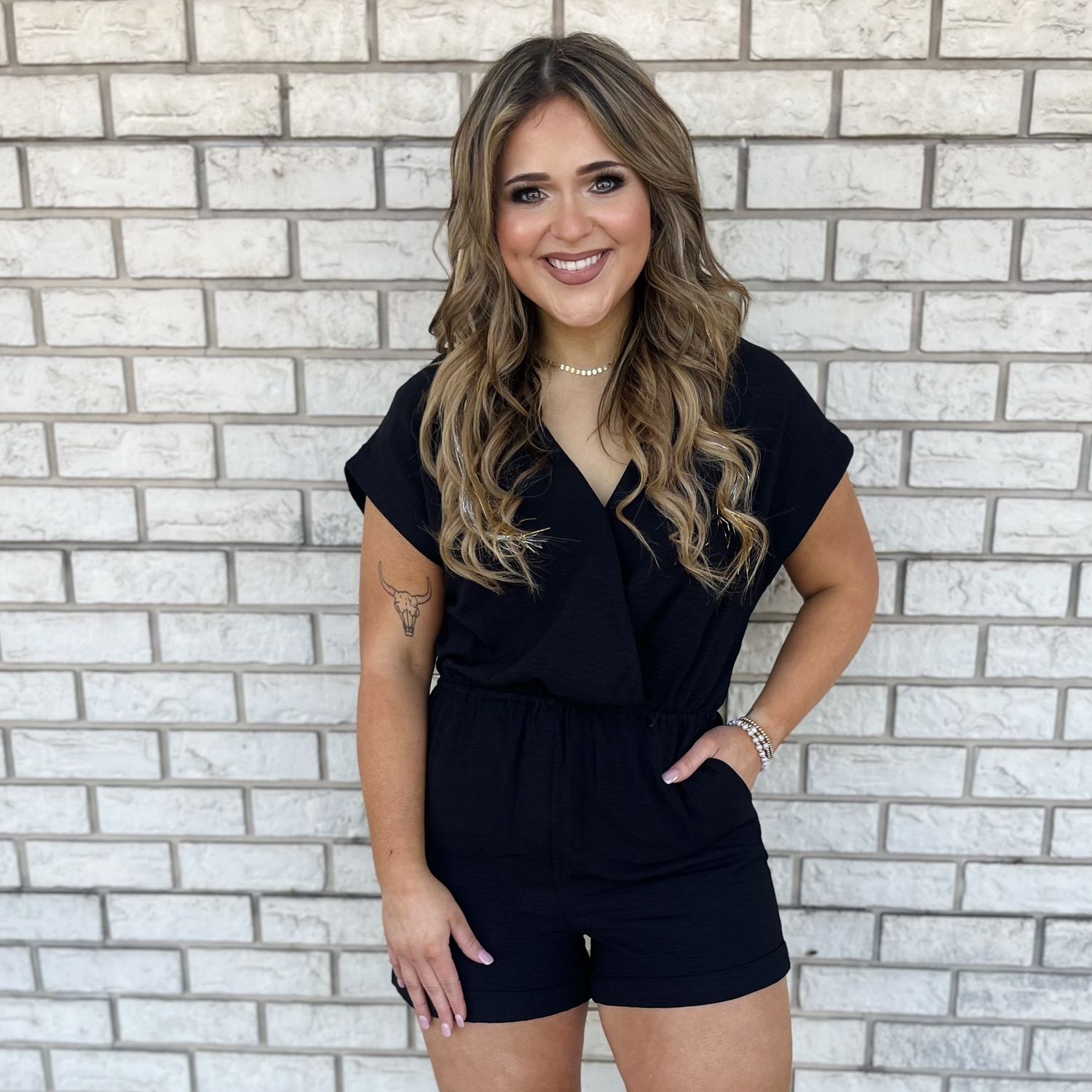 umgee no lining v-neck snap button romper with side pockets black