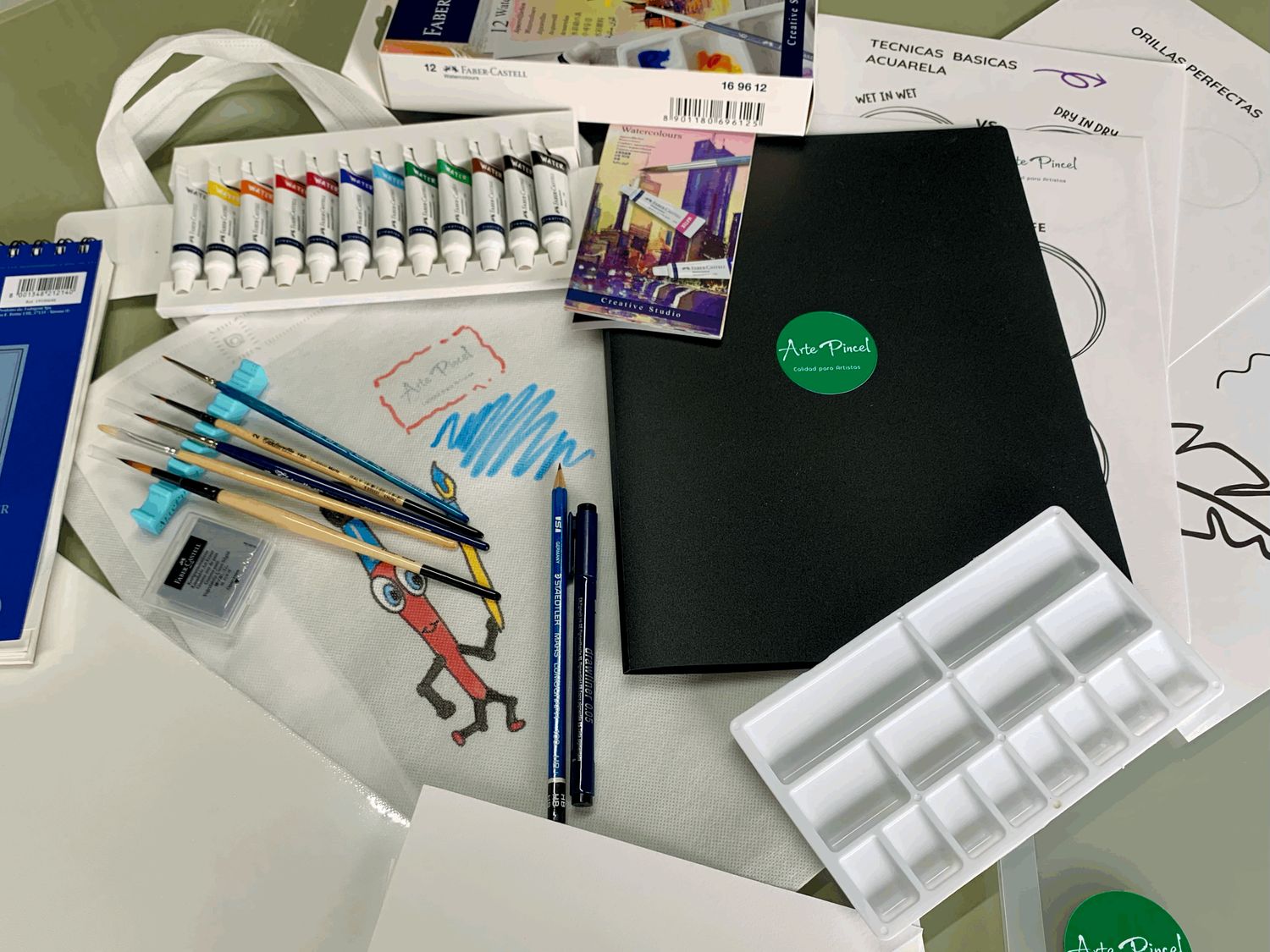 CURSO ARTE   incluye: 4 clases al mes