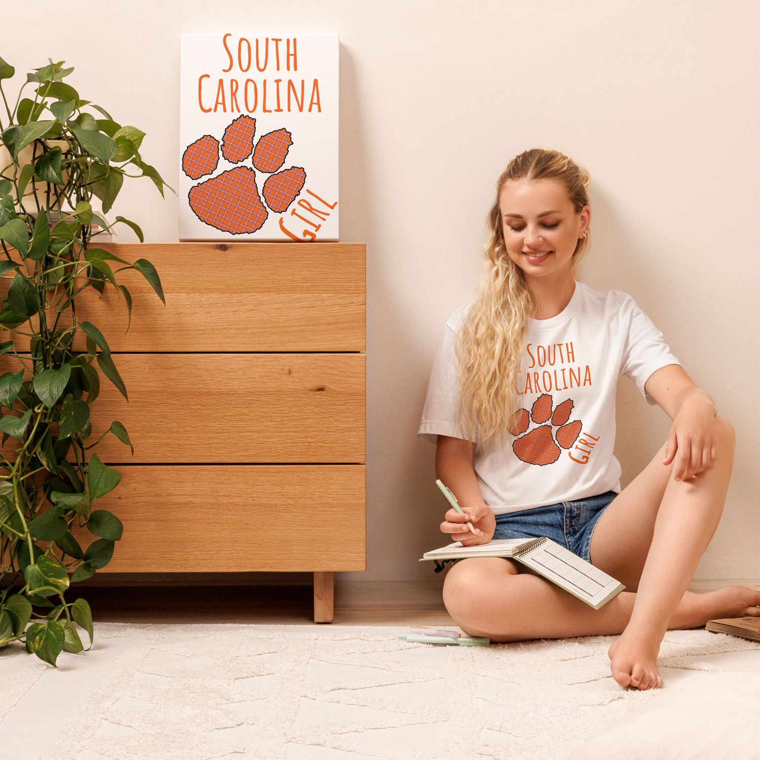 SC Girl (Paw) Orange Text t-shirt