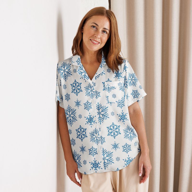 Blue Snowflakes women’s short sleeve pajama top