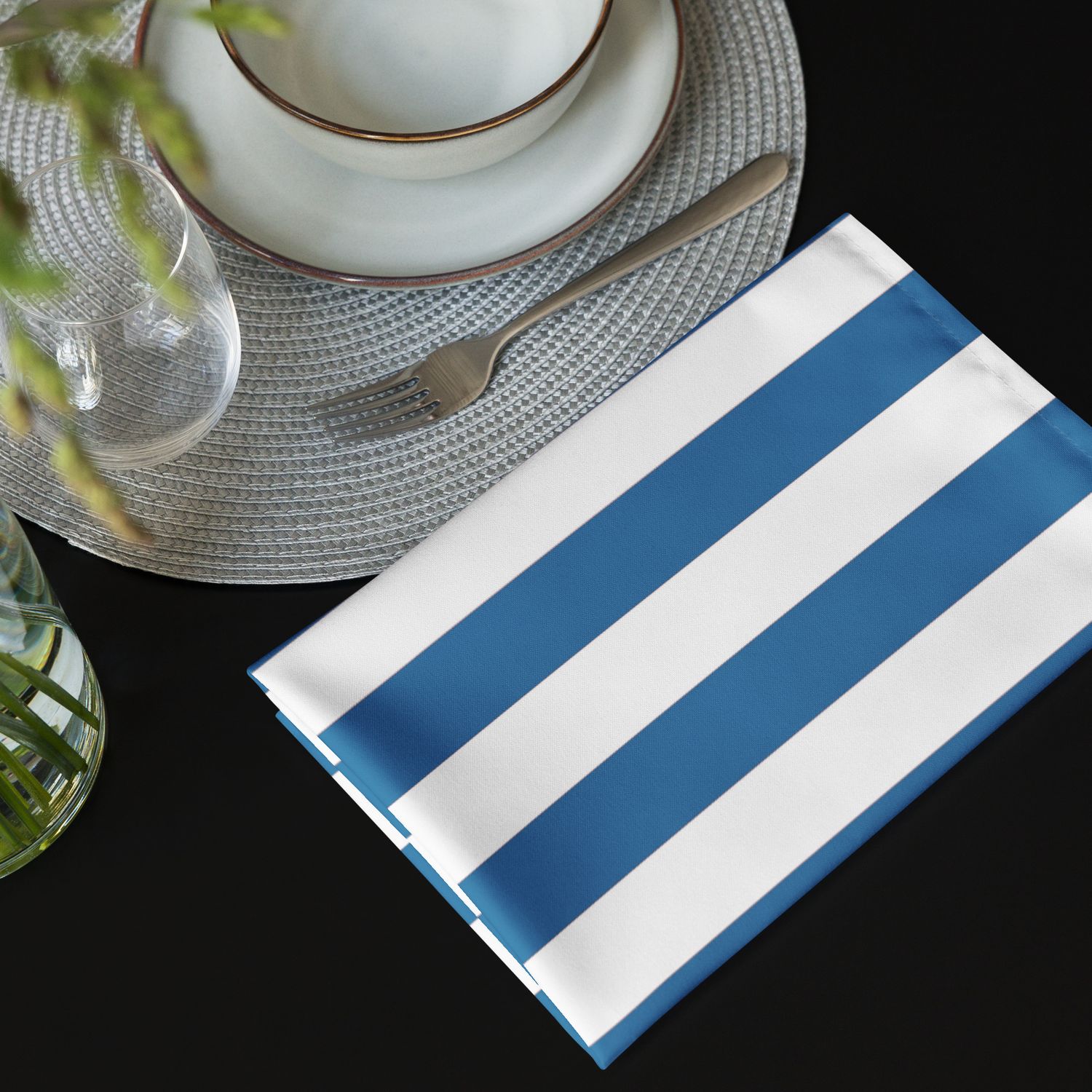 Blue and White Cloth napkin set