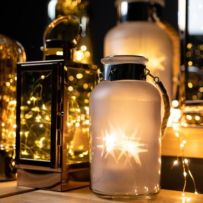 LANTERN'S