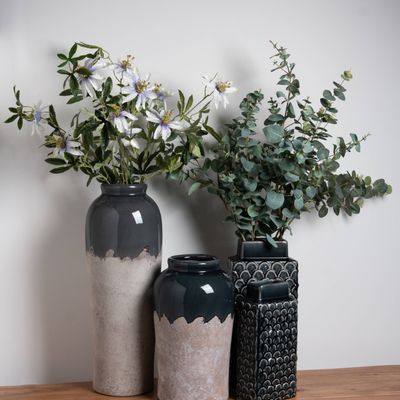 VASES