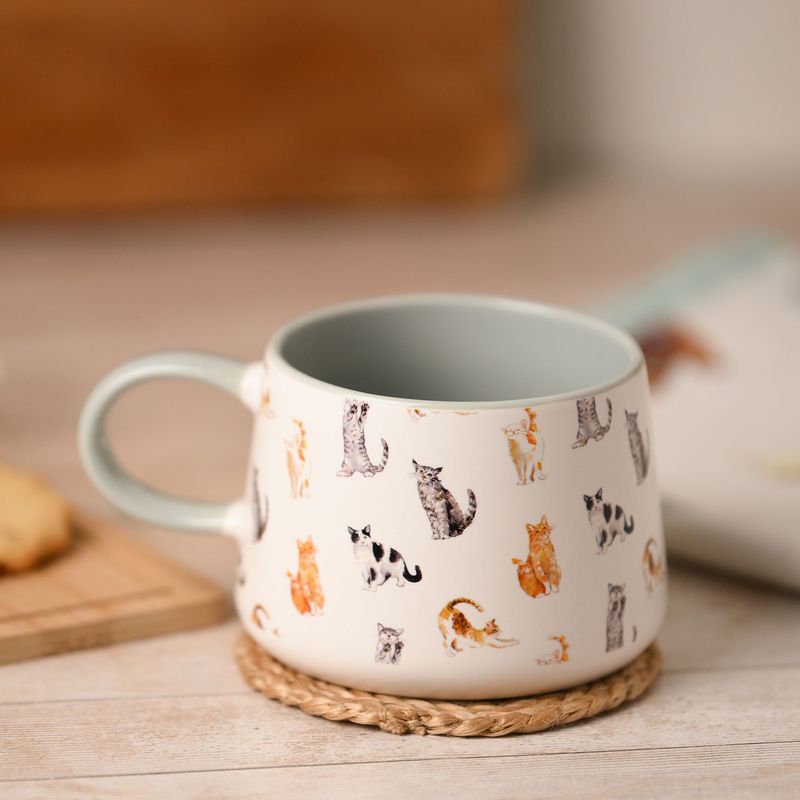 The Wildlife by Ling Designs Ceramic Mug with Cat Pattern