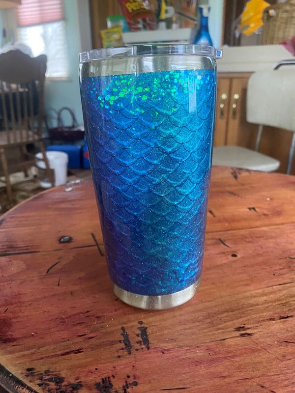 Mermaid Scales (Blue) 20 oz Yeti tumbler w/lid