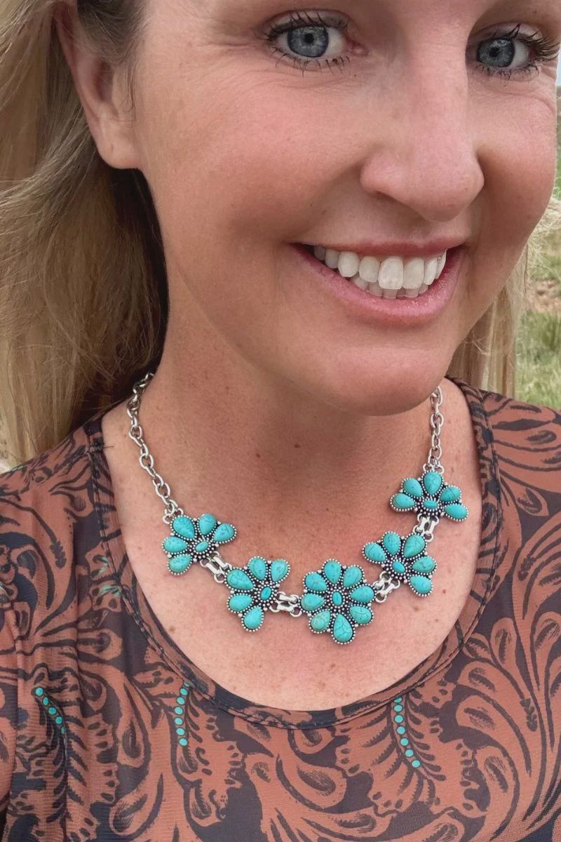 Montana Flower Necklace