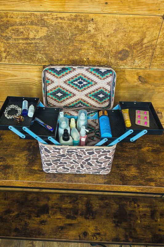 You Can&#39;t See Me Make Up Box