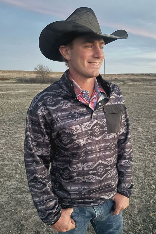 No Man&#39;s Land Pullover