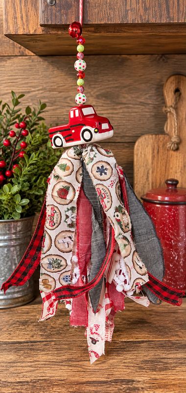 Red Truck Christmas Salt Shaker Tassel