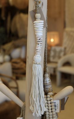 Shell and Cotton long tassel