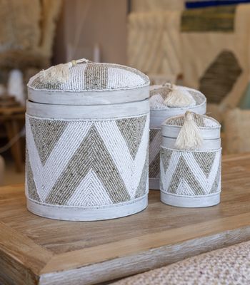 Round Beaded Box White Large