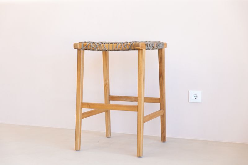 Esilda Retro Bar Stool