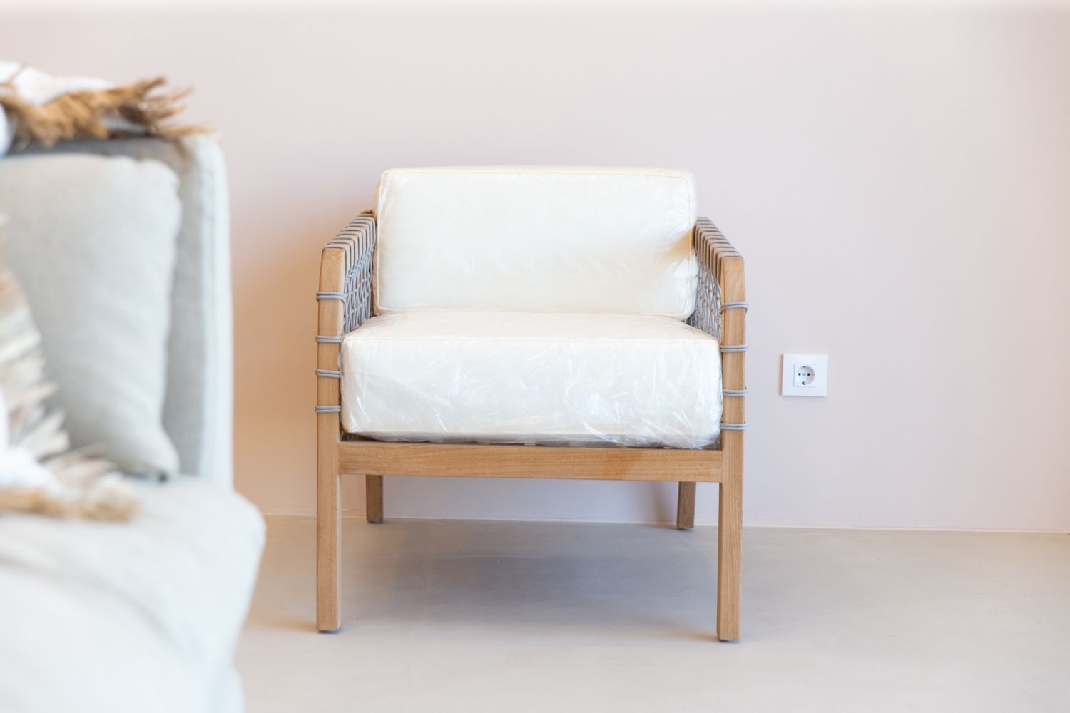 Haliconia Outdoor Armchair