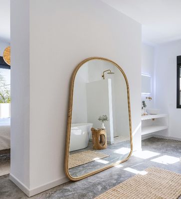 Kuta Arch Mirror