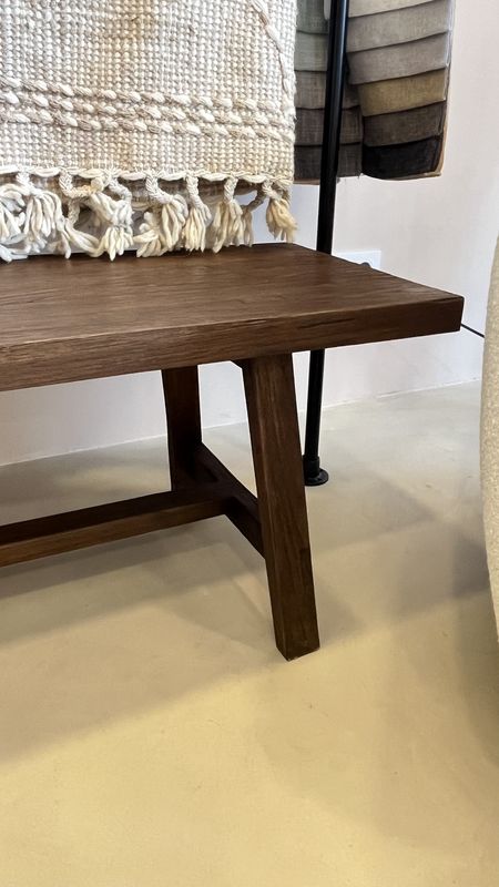 Kampong Bench Medium