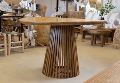 Vista Dining Table