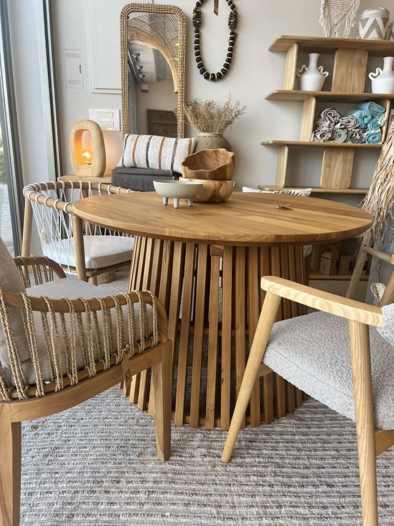 Vista Dining Table