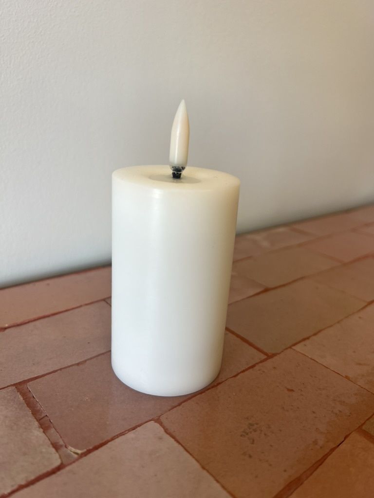 LED pillar melted candle, Nordic white, Smooth