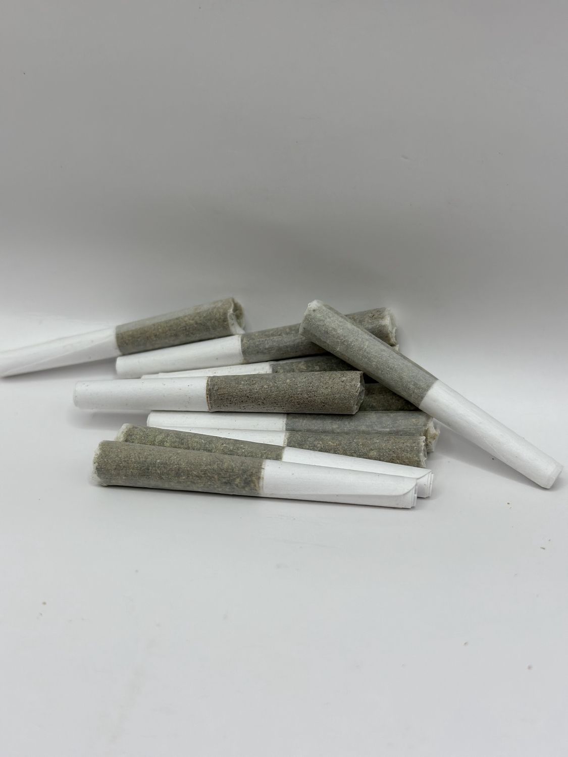 Dog walker pre rolls 2 for 5$