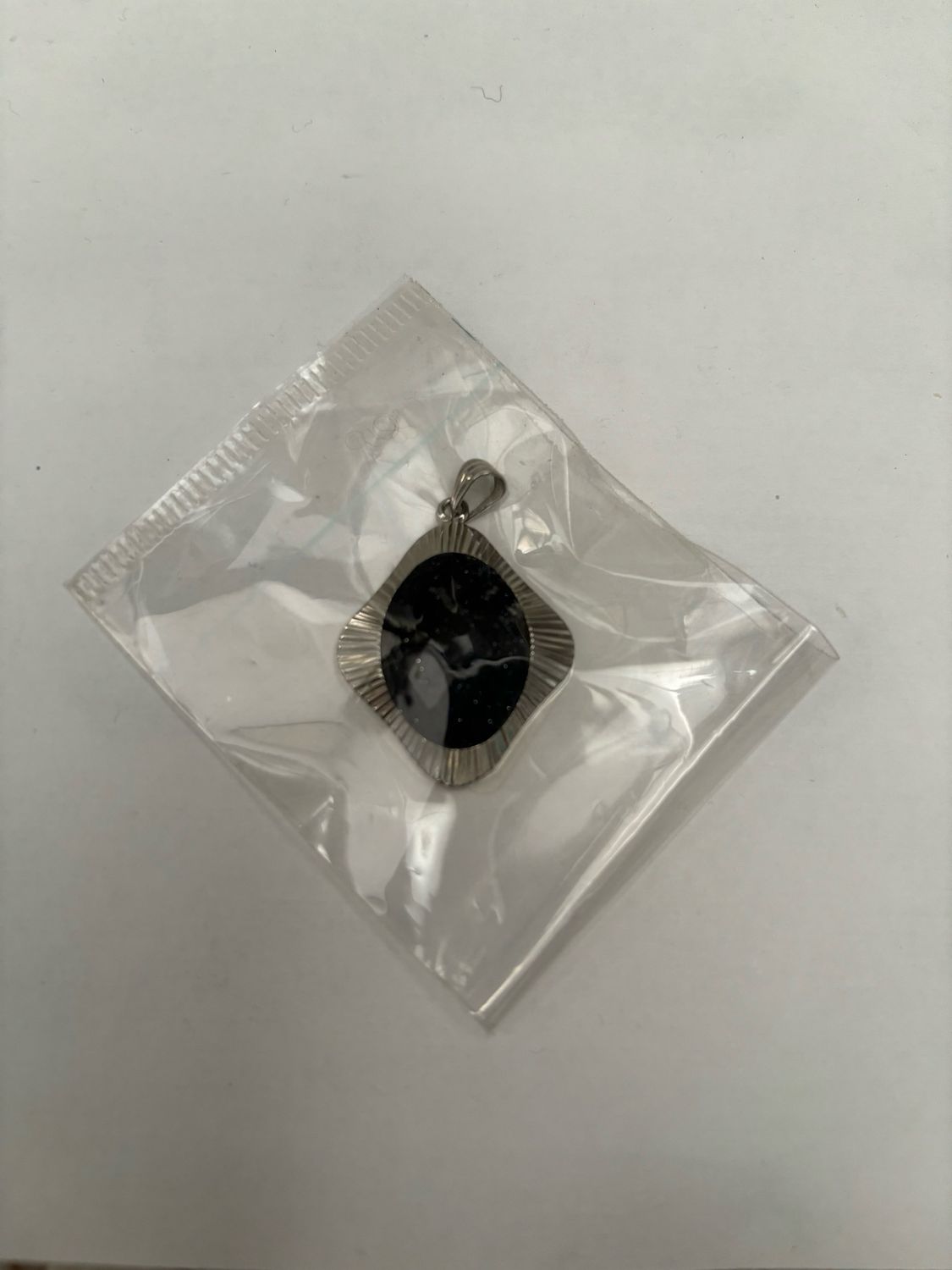 Colgante Negro y Plateado