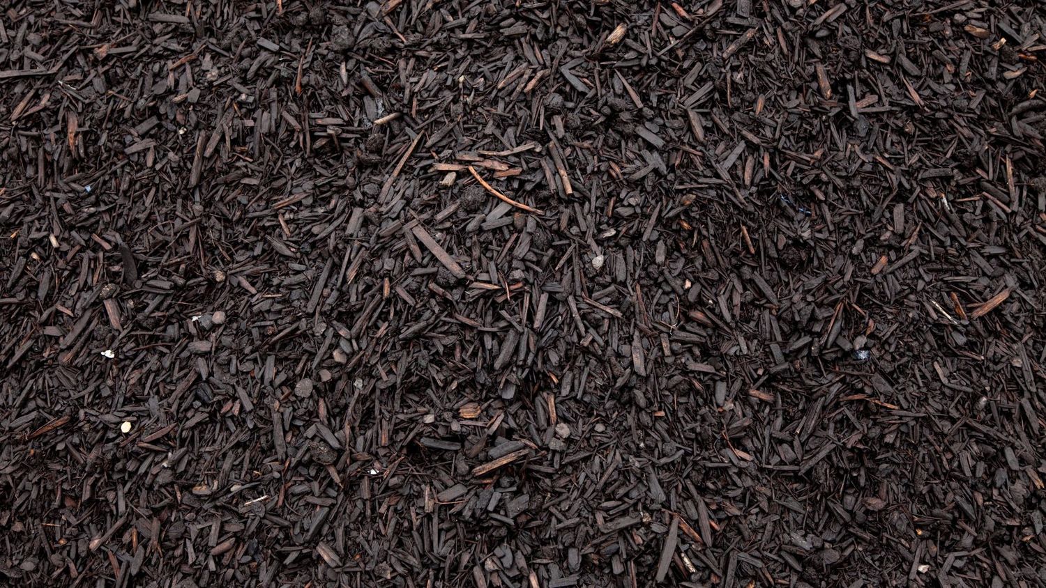 HARDWOOD MULCH-BLACK